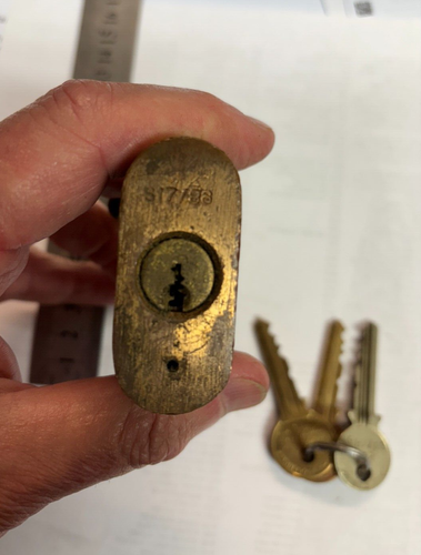 Yale Specialist Bronze Padlock S17/86 - Picture 3 of 7