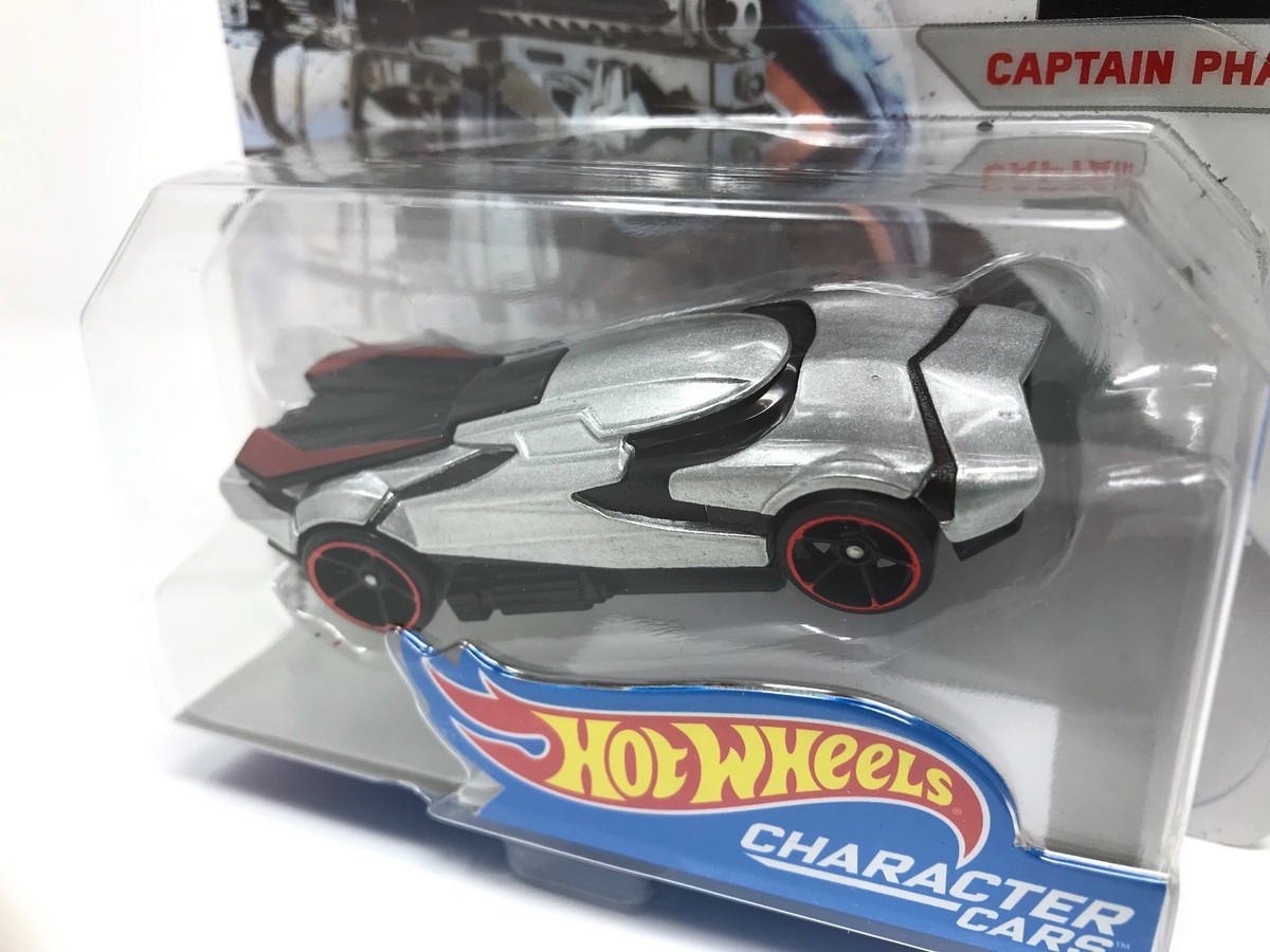 2017 ホットウィール・キャラクターカー・「キャプテン・ファズマ」 / Star Wars:The Last Jedi - Hot Wheels &quot;Captain Phasma&quot; Star Wars: The Last Jedi Hot Wheels Character Cars Captain