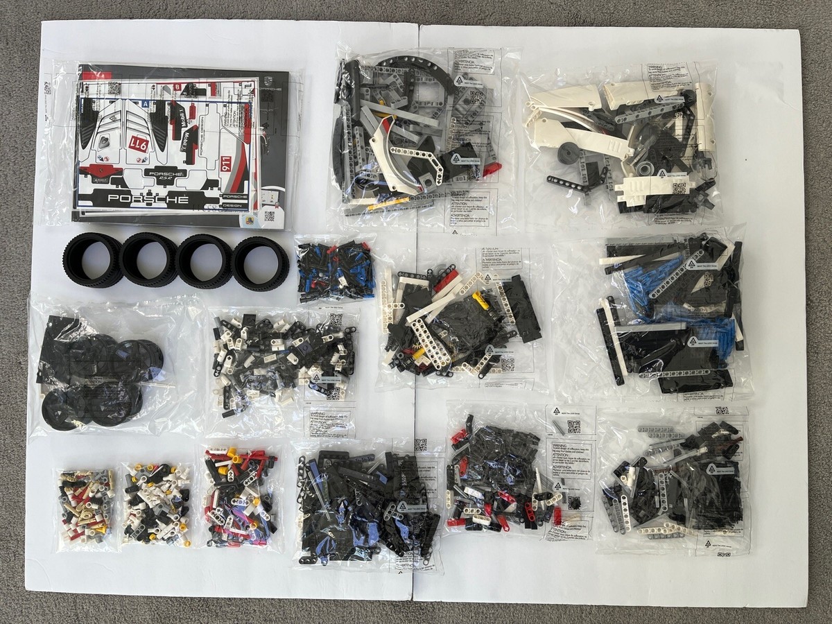 ブラック&ホワイト　LL Amazon.com: LEGO Technic Dragster 42103 Pull-Back Racing Toy