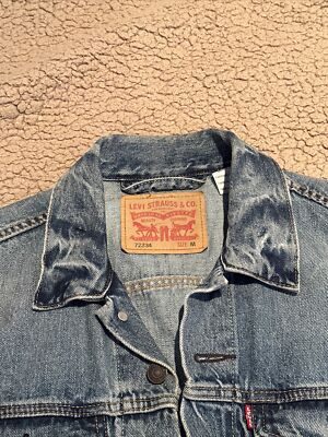 Levi's Trucker Jean Jacket 72334 Men's Medium Blue Denim 100
