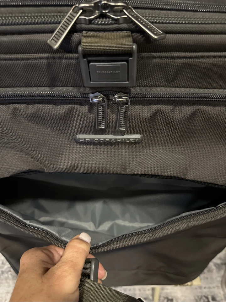 Briggs & Riley TU127X-8 vertical marrón expandible a cuadros maleta percha de ropa Foto 2 de 4