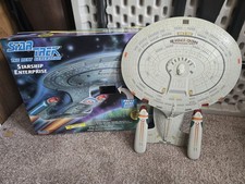 Playmates Star Trek The Next Generation Starship Enterprise NCC-1701-D with Box