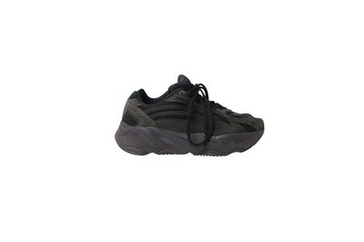 Yeezy Boost 700 V2 Vanta in Gummi Herren schwarz Größe 5,5