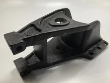 Automann M1546 Drive Axle Center Hanger Cast, Replaces International 497787C3