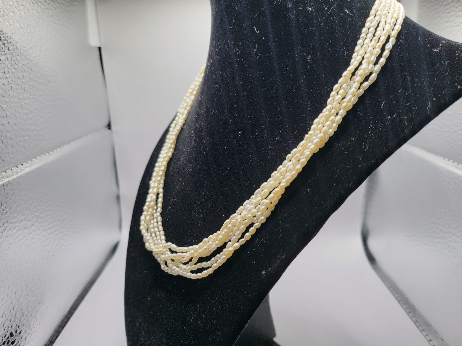 Solid 18K Yellow Gold Marked Clasp Freshwater Pea… - image 3