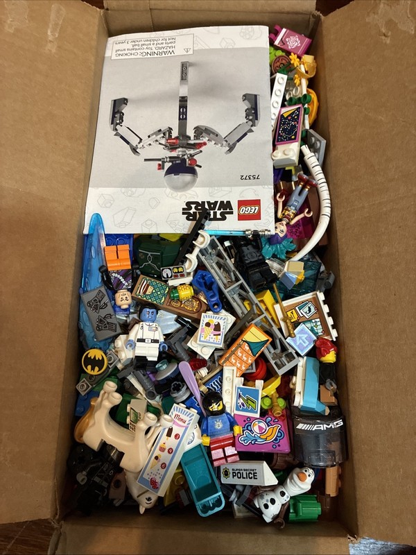 Lego Lot Star Wars And Other Themes Lot Of Minifigures Parts And Pieces