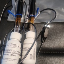 Thermo Scientific pH Electrode Probes w/ Stor...