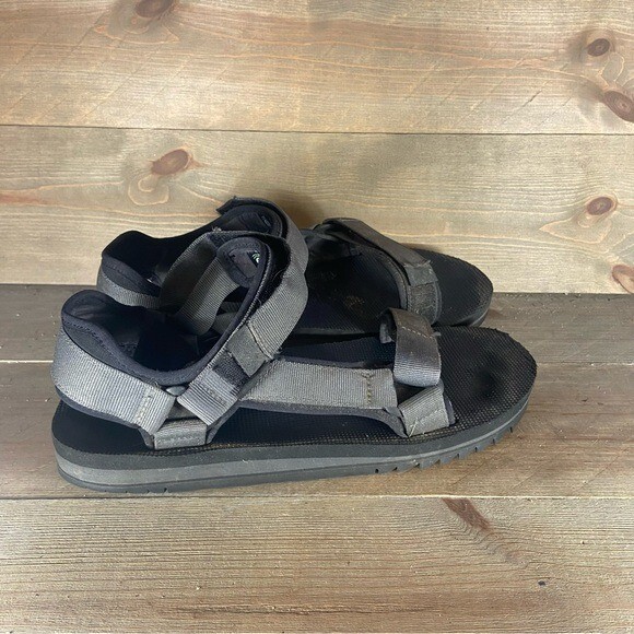 Teva universal Mens size 12 sandals gray black athletic 