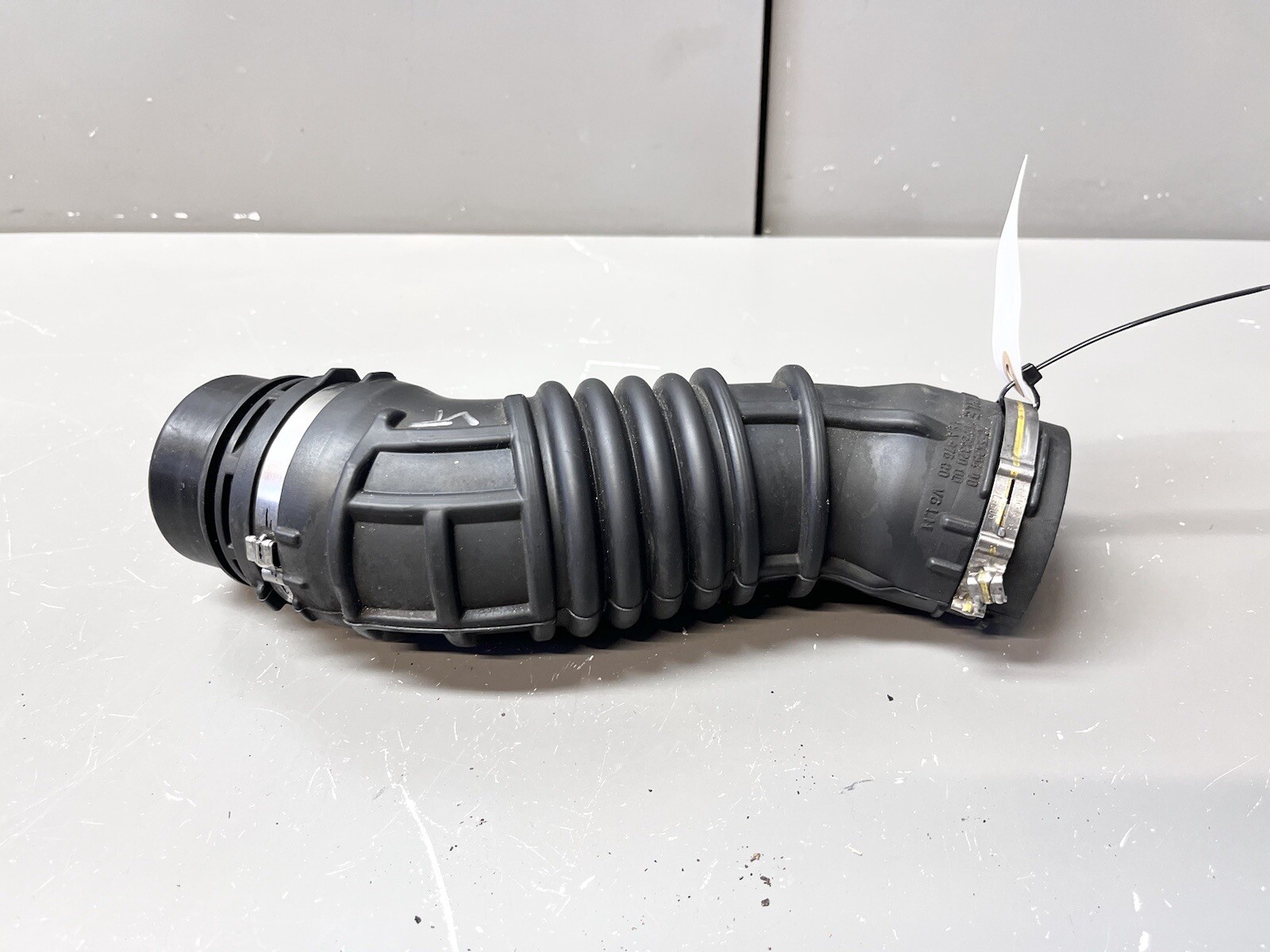 ⭐️2014-2019 Maserati Ghibli Turbo Left Front Air Intake Duct Pipe 670001591 OEM