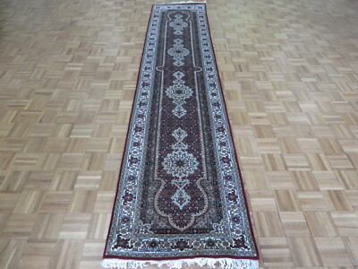 2'8 x 9'10 Runner Hand Knotted Red Mahi Tabrez Oriental Rug With Silk G9463