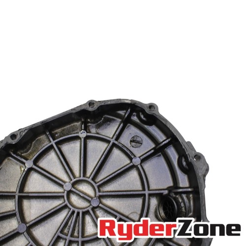 Suzuki GSXR750 2004 2005 cubierta de embrague lateral negro motor pernos hardware - Imagen 10 de 12