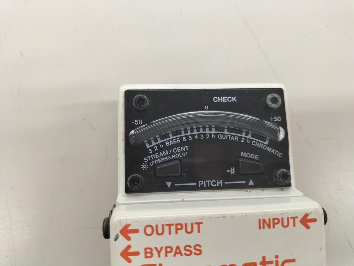 ギター BOSS TU3 chromatic tuner Amazon.com: Boss TU-3 Chromatic Tuner Pedal with Bypass