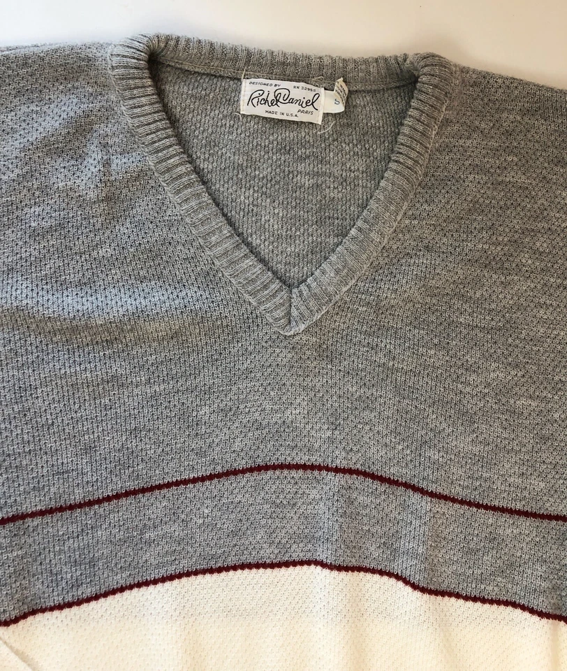 Винтажный Richel Daniel мужской пуловер поло свитер маленький серый слоновой кости длинный Slv V шеи EC - Изображение 2 из 4