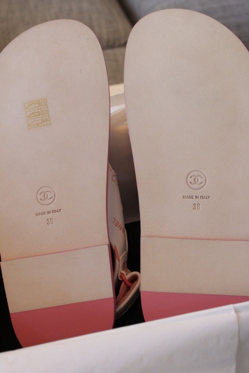 BNIB Chanel Dad Sandal 23A Monogram CC Logo In White/Pink Pink CC