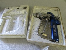 Binks Maverick Industrial Spray Gun Series 20012100 Pressure Feed