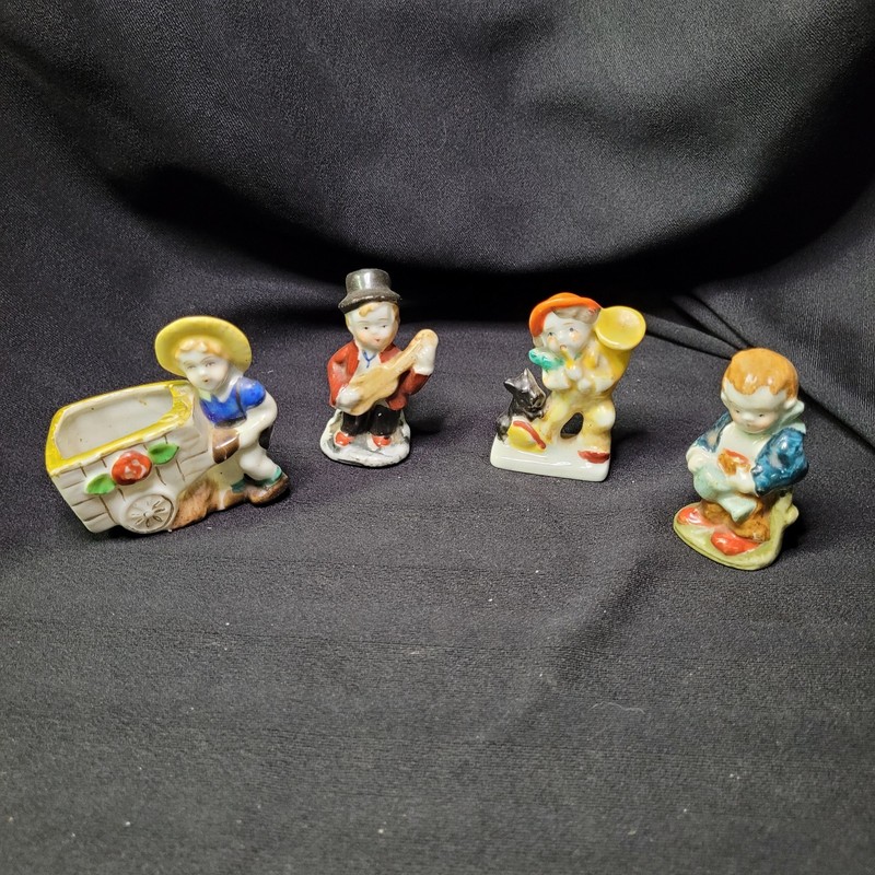 4 Piece Lot Of Occupied JAPAN Figurines