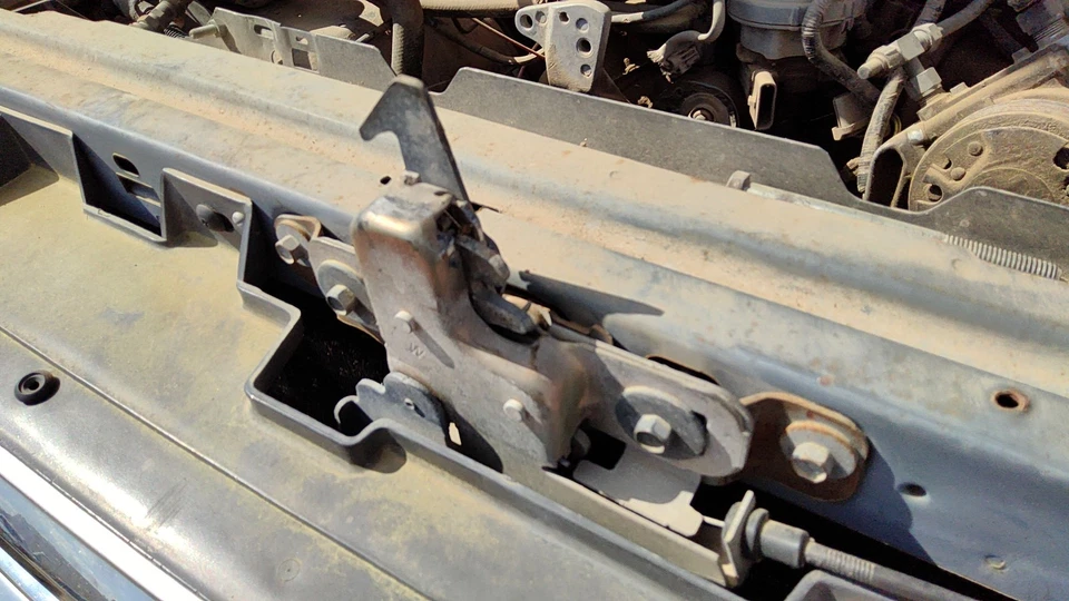 Ford F150 1987 1988 1989 1990 1991 conjunto de pestillo de capó con soporte OEM Foto 3 de 3