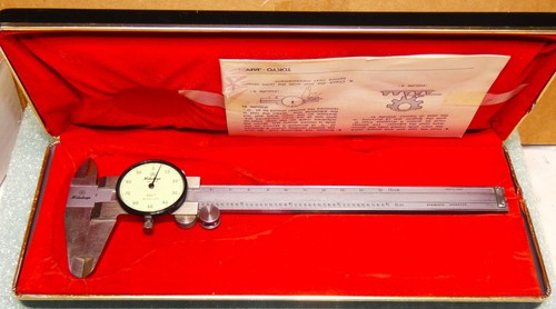 👀 Mitutoyo 6" Dial Caliper 505-637 .001" With Premium Hard Case Made In Japan