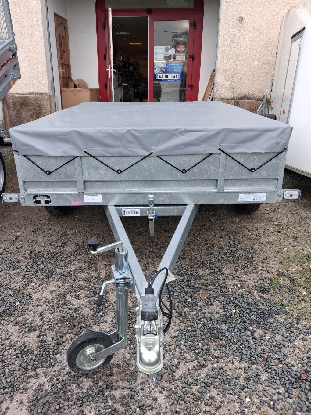 Bâche étanche pour remorque 200x142 de jardinage et transport de déchets verts