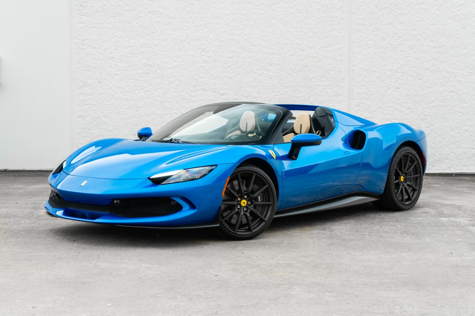 2023 Ferrari 296 GTS