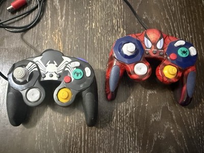 2004 Naki Spider-Man And Venom GameCube Controllers