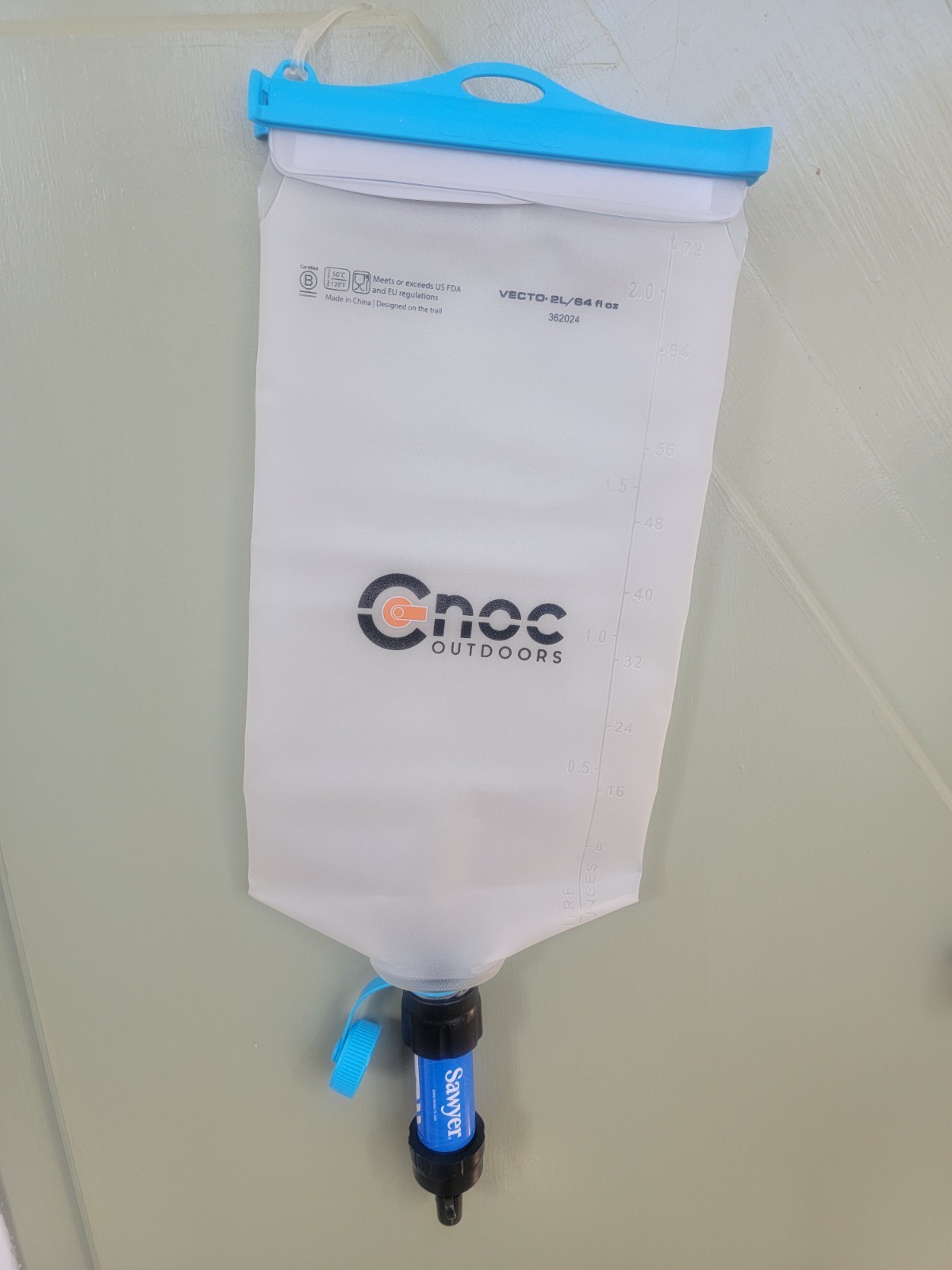 Squeeze / Gravity Water Filtration System  Sawyer Mini & CNOC Premium 2L Bladder