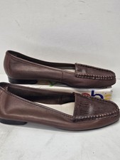 Nine West Brown Leather Slip On Loafers Dress Shoes Size 7 M