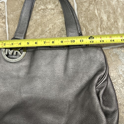 Michael Kors Fulton Large Gray/SilverPebbled Leather Hobo Shoulder Tote MK Medal - Afbeelding 14 van 16