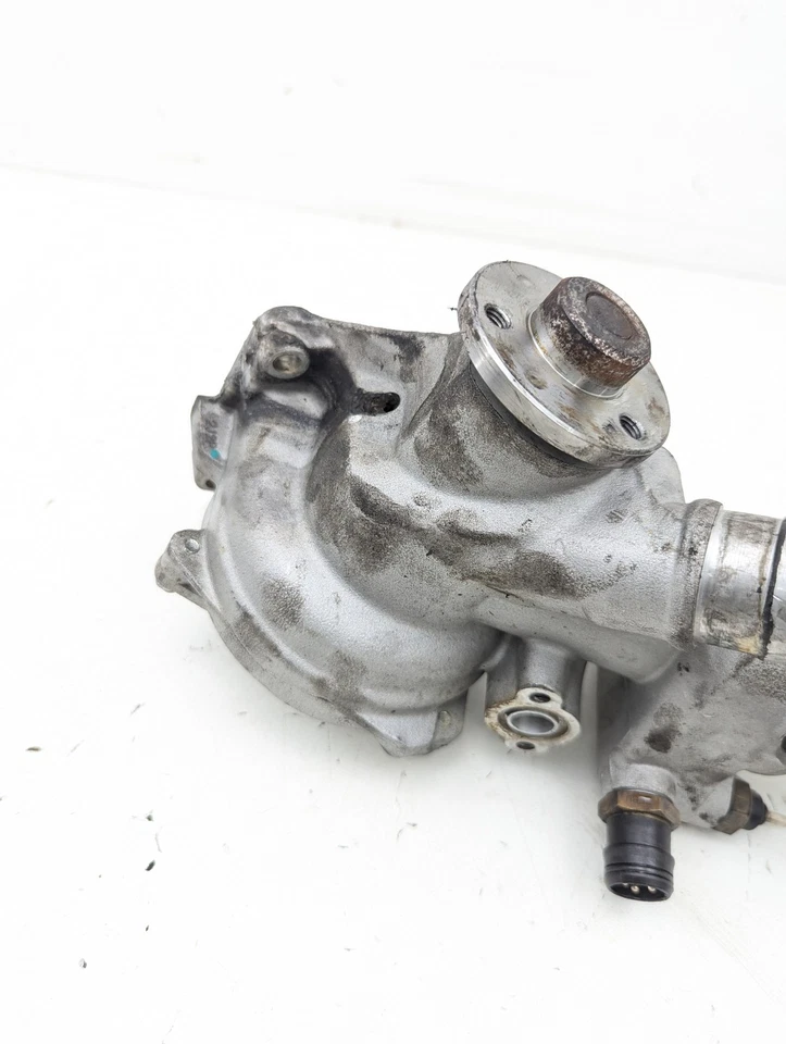 93-96 Mercedes R129 SL320 E320 300CE Motor Termostato Carcasa OEM Foto 4 de 4