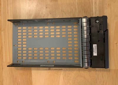 NetApp 111-00734+C0 3.5'' HDD Tray Caddy DS4243 DS4246 FAS