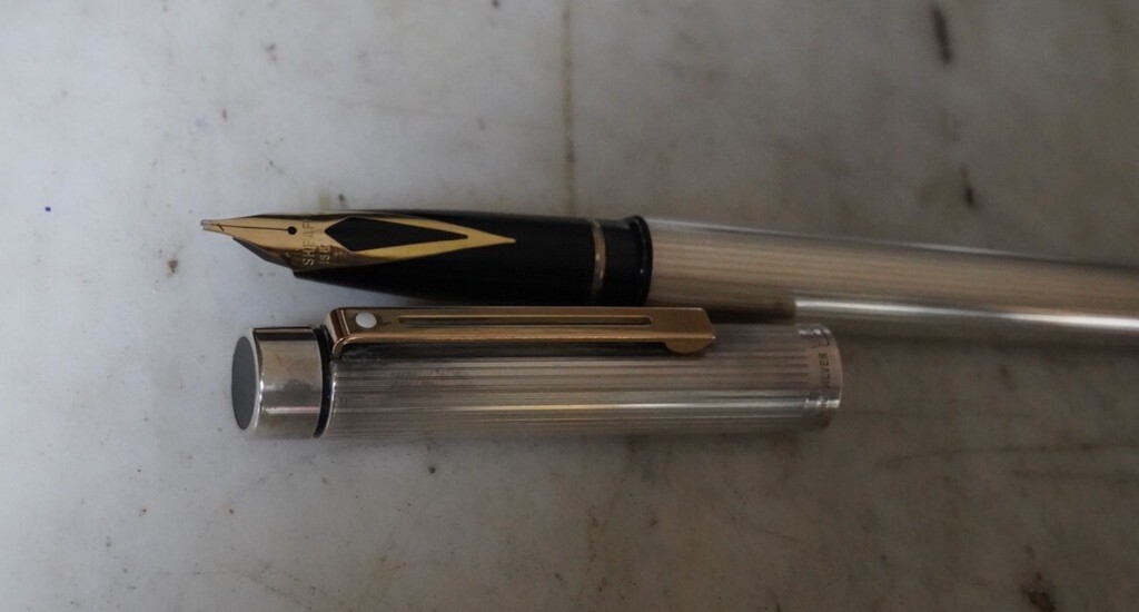 Stylo Plume Sheaffer Targa En Argent Massif 925 Quadrillé - Plume Or 18 Carats
