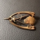 ANTIQUE EDWARDIAN WISHBONE w/ MAP OF AUSTRALIA & SEED PEARL 9CT GOLD BROOCH
