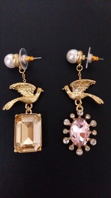 Oscar de la Renta- Boucles d'oreilles avec des colombes dorées et des cristaux .