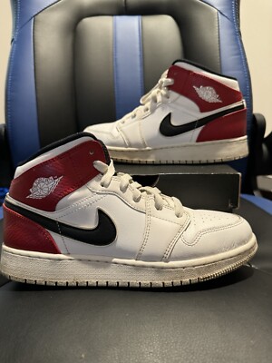 スニーカー NIKE Air Jordan 1 Mid 'White Chicago' WHITE RED BLACK 2019 s-l400.jpg
