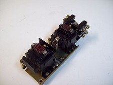 ALLEN-BRADLEY 700-BXL220A1 SER. B CONTROL RELAY - USED - FREE SHIPPING