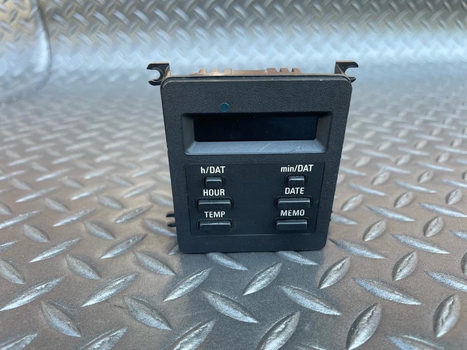 82-94 BMW E28 E30 M3 M5 открытый цифровой 6-кнопочный OBC на борту компьютер часы OEM - Изображение 2 из 4