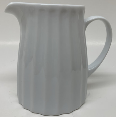 VTG 4.5'' White Rigged Crate & Barrel Pitcher Excellent Condition Unmarked
