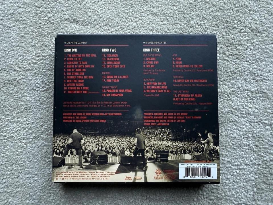 Alter Bridge - Live At The O2 Arena + Rarities 2017 3CD set in foldout digipack - Image 3 of 4