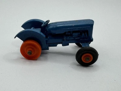 VINTAGE MATCHBOX LESNEY FORDSON MAJOR TRACTOR DIECAST BLUE FARM MADE IN ENGLAND - Image 1 of 4