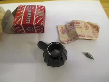 NOS  LUCAS PRS8  IGNITION SWITCH KNOB  TRIUMPH 3TA 5TA T100A  TIGERCUB   318346