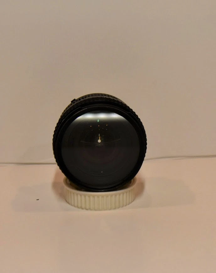 📸 Lente gran angular Nikon AF NIKKOR 20 mm f/2,8D + filtro UV Tiffen - Excelente Foto 3 de 4