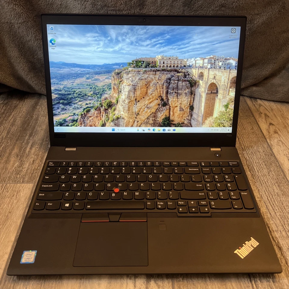 Lenovo Thinkpad P52s i7-8550U@1.80GHz 8GB RAM 240GB SSD Win 11 Pro NVIDIA P500 Foto 3 de 4