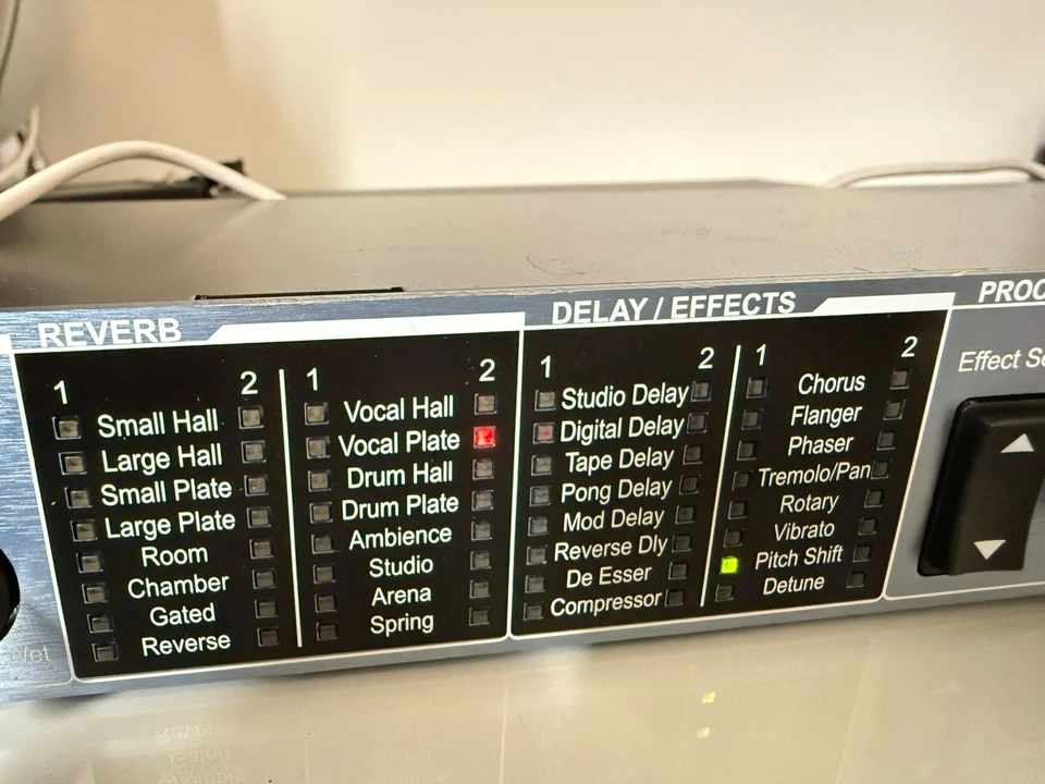 Lexicon MX200 Dual Reverb Effects Processor, Model LEXMX200V-EU - Image 3 of 4