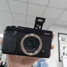 Fujifilm X-E1 16.3 MP X Series Digital SRL Camera Black Body - 90% New