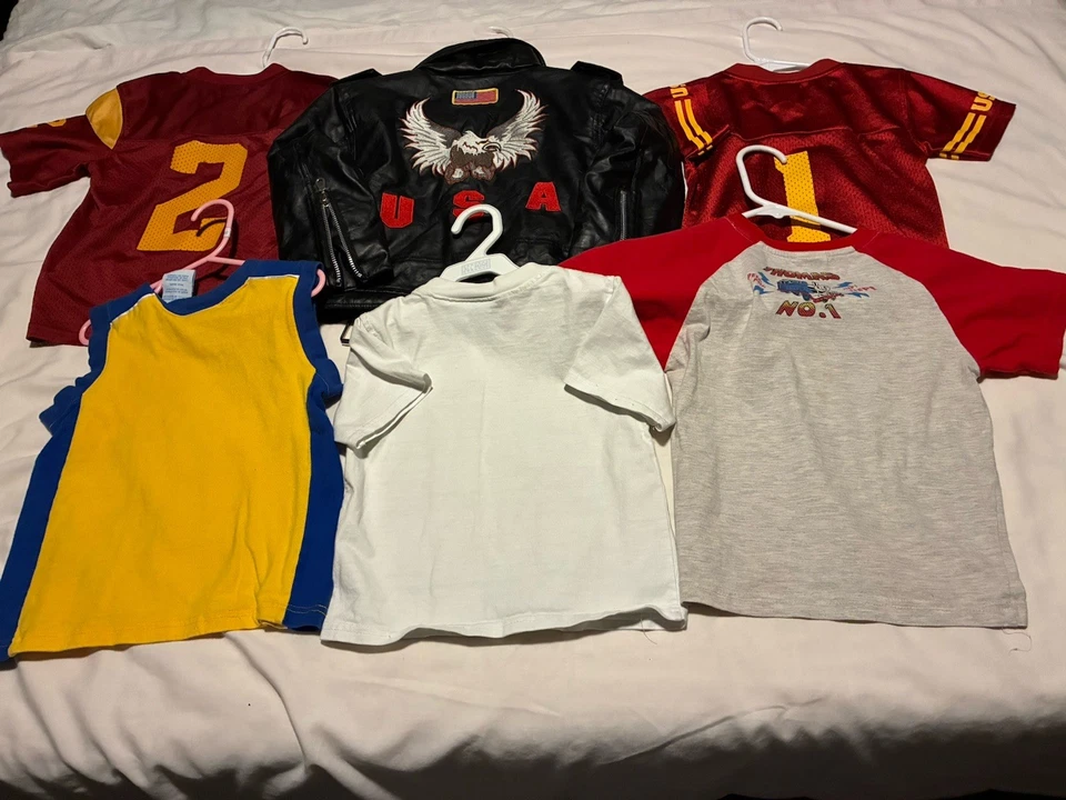 Chaqueta de cuero vintage para niños pequeños 2T-4T 6 piezas de Thomas & Friend y USC Foto 2 de 4