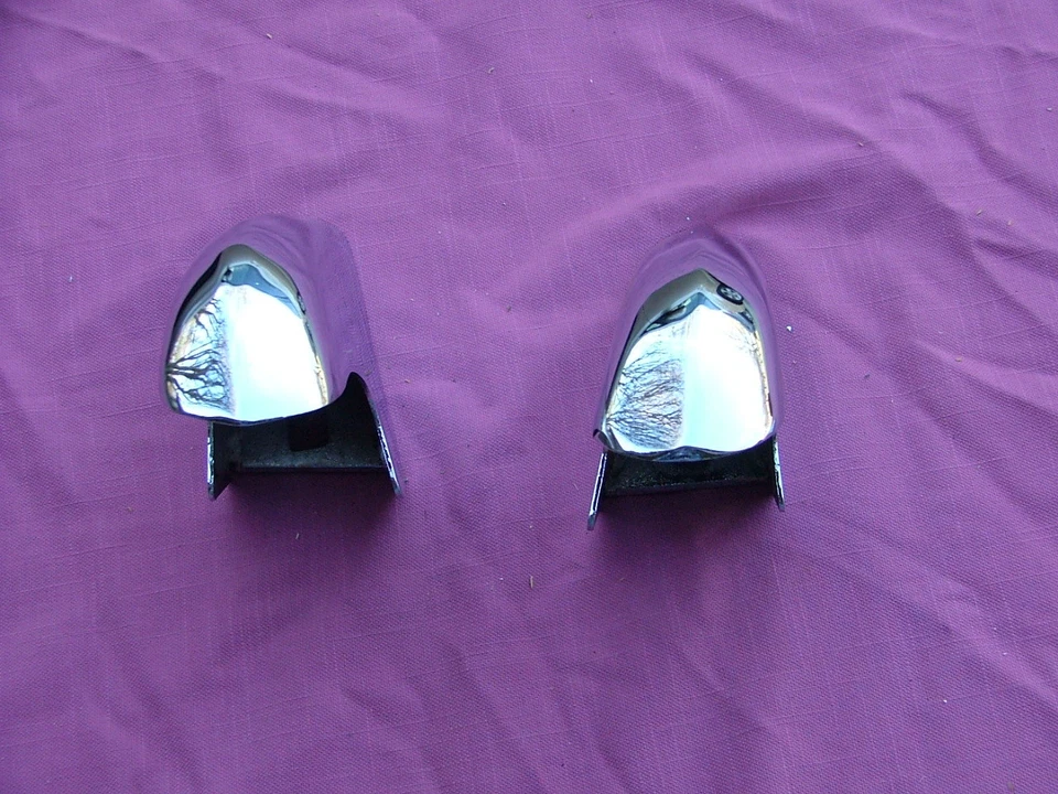 Lincoln Capri 1953 protectores de parachoques inferiores delanteros, diestro derecho, re-cromado, ¡hermoso! Foto 4 de 4