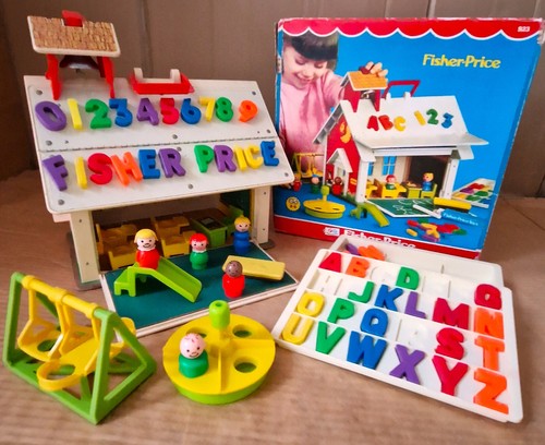 Vintage 70's Fisher-Price Little People #923 Play Family SCHOOL 100% Complete - Photo 9/16