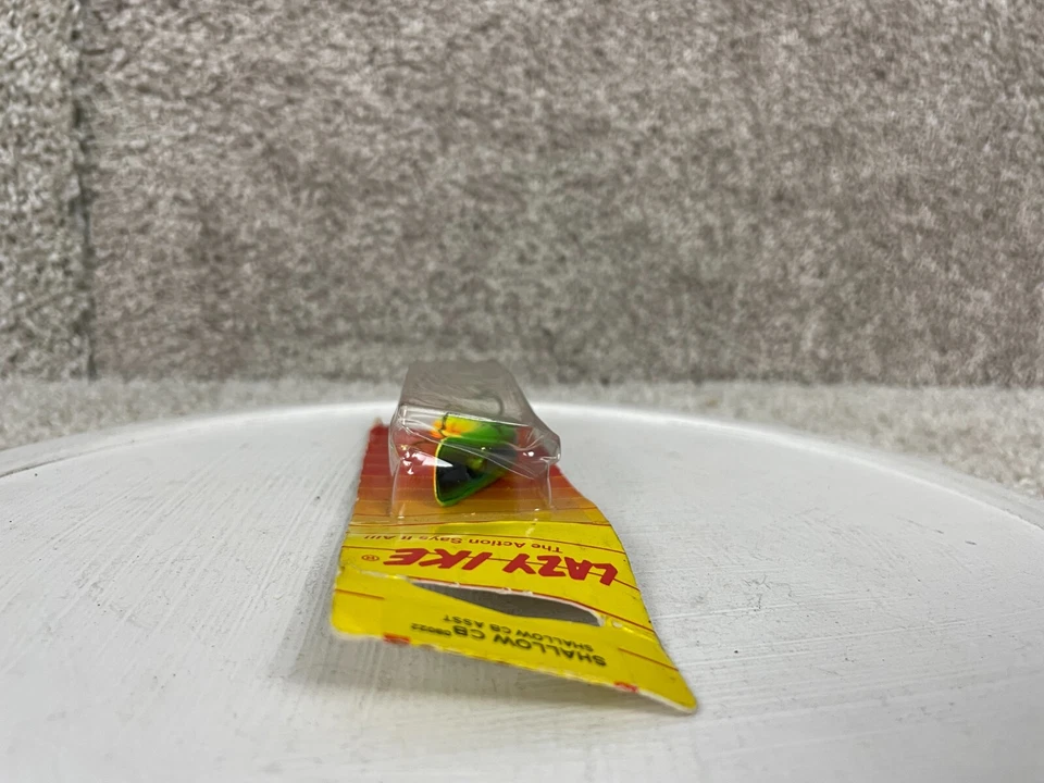 Lazy Ike Walleye Shallow Crankbait Fishing Lure Sporting Goods Green - Image 4 of 4