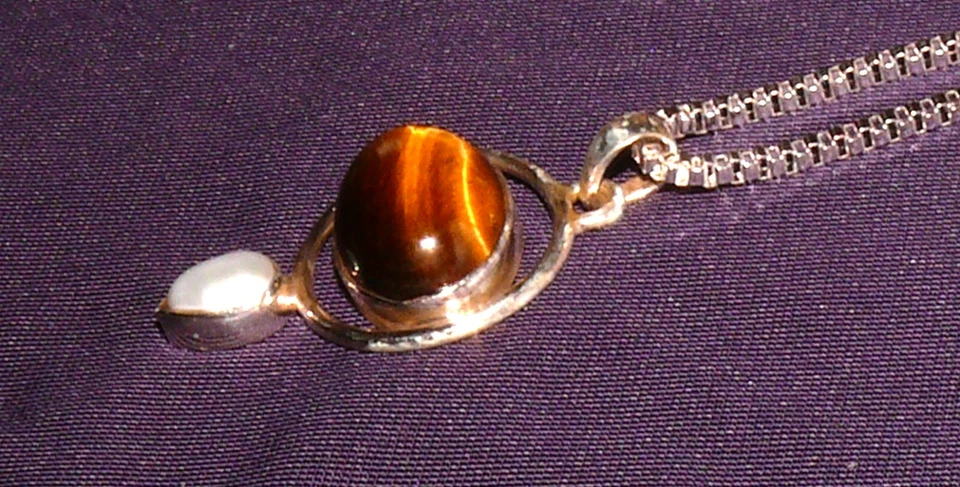 Halskette, Anhänger Silber, Tigerauge + Perle, Kette versilbert, 5,5g 29x19x7mm - Bild 3 von 4