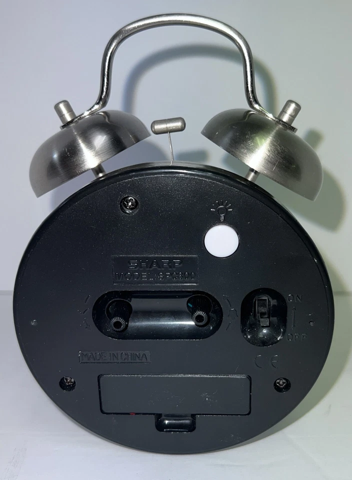 Old Fashioned Sharp Quartz Model SPC800 Alarm Clock Silver Tone Twin Bells Works - Image 3 of 3